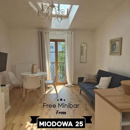 Aparthotel Miodowa 25 Краков Экстерьер фото